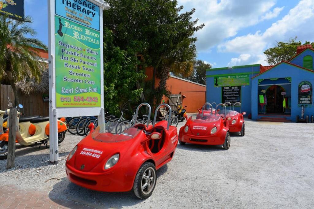 Siesta Cool: Only Minutes Walk To Siesta Beach! Apartment *