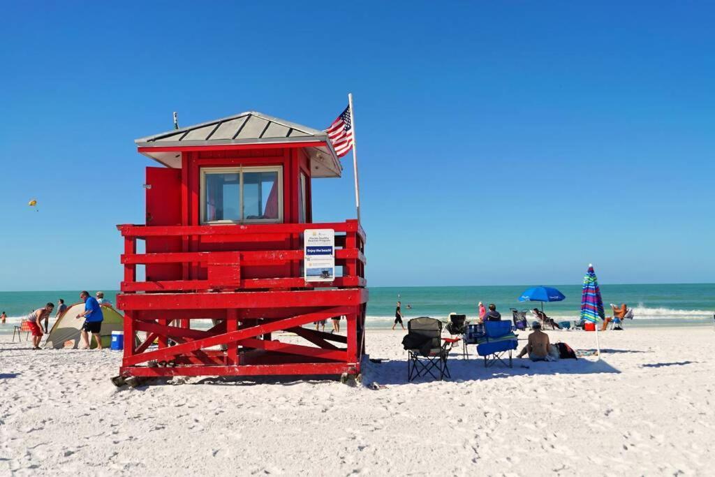 Apartment Siesta Cool: Only Minutes Walk To Siesta Beach! *