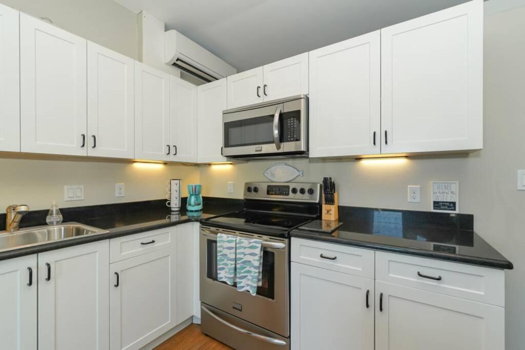 Apartment Siesta Cool: Only Minutes Walk To Siesta Beach! Siesta Key
