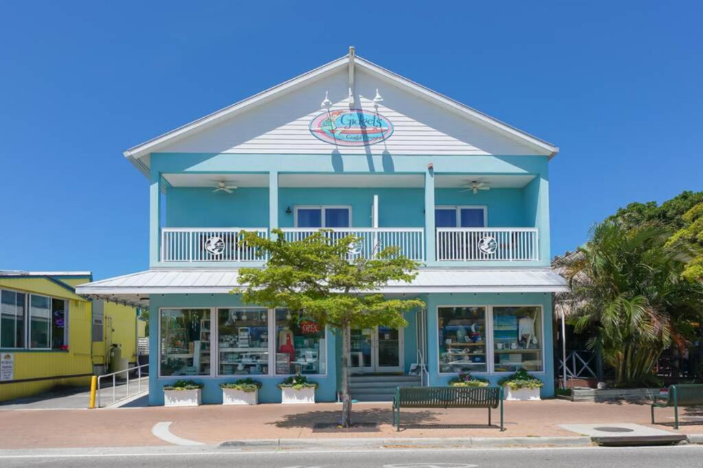 Apartment Siesta Cool: Only Minutes Walk To Siesta Beach! Siesta Key