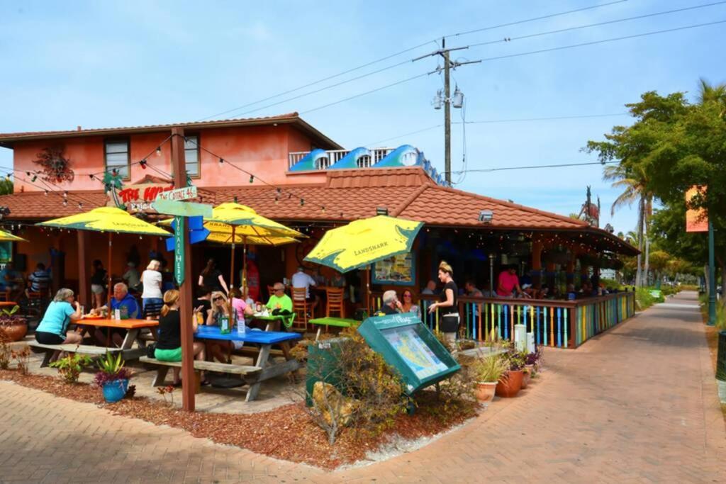 Apartment Siesta Cool: Only Minutes Walk To Siesta Beach!