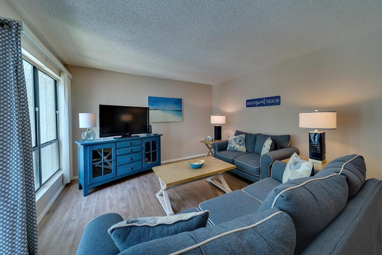 - 2 Bedroom - 3 Beds - 3 Bathroom Duplex With Heated Swimming Pool Apartment Siesta Key