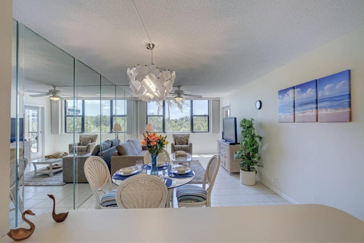 Harbor Towers 1 Bedroom Pool View * Siesta Key