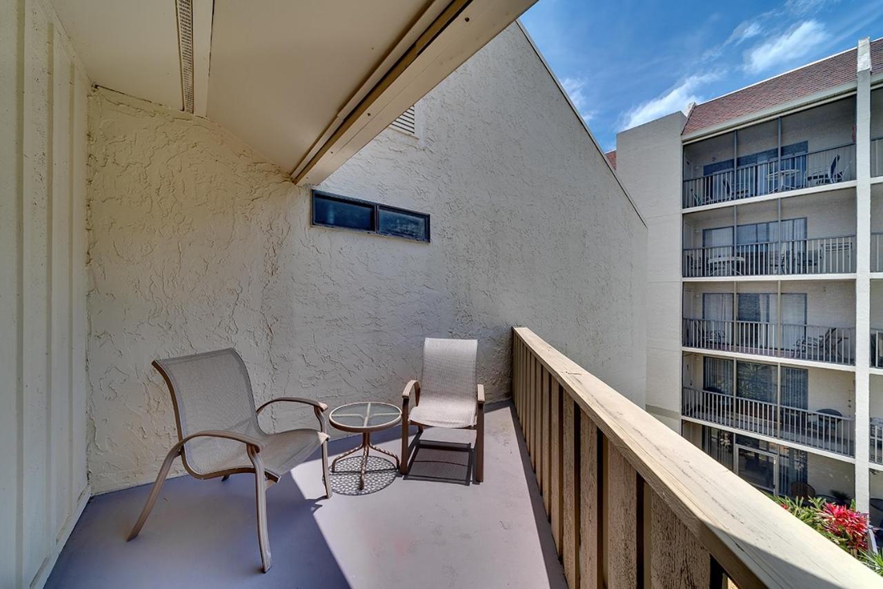 - 2 Bedroom - 3 Beds - 3 Bathroom Duplex With Heated Swimming Pool Apartment Siesta Key