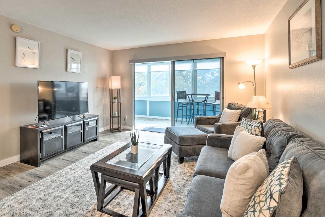 Walk To Resort-style Condo!