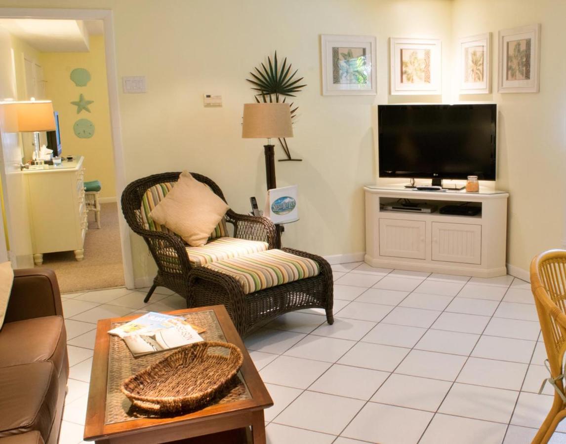 Siesta Palms By The