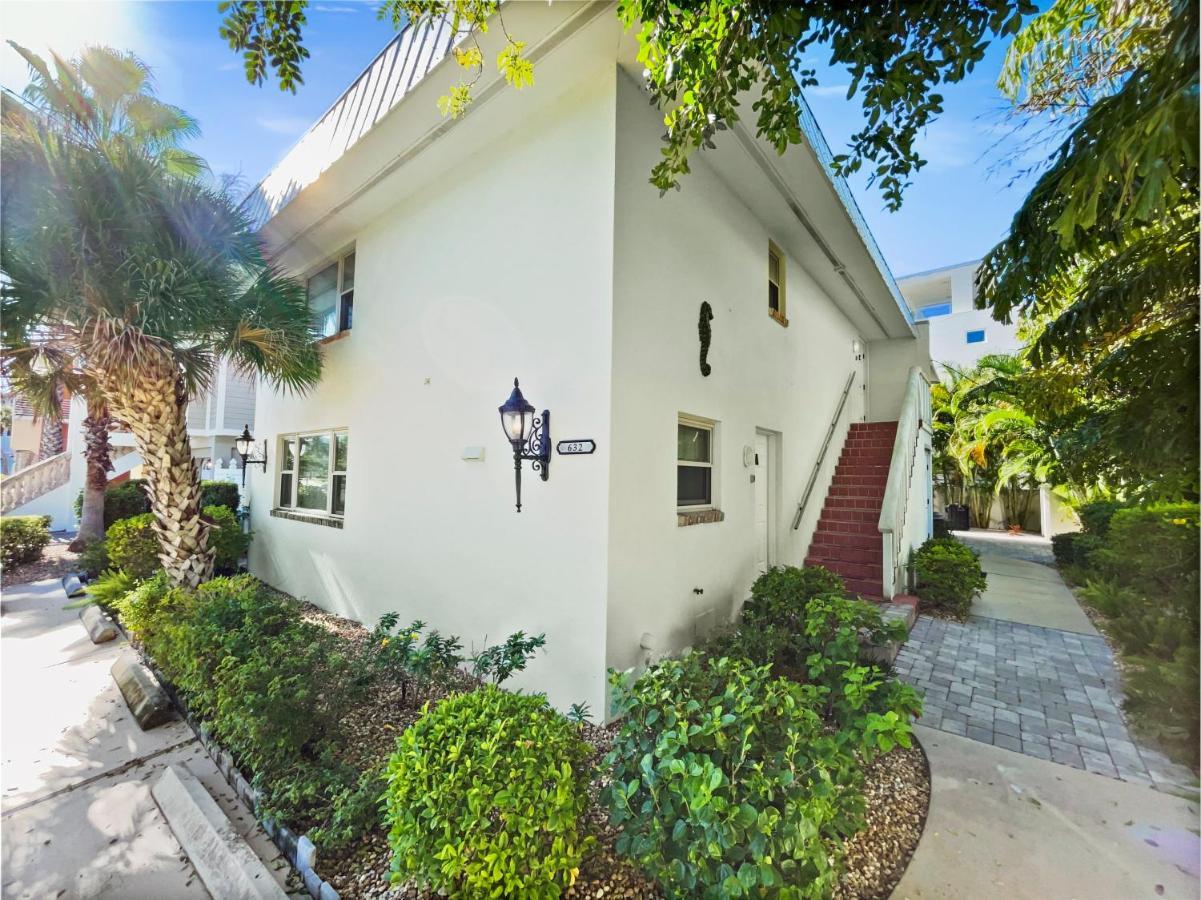 Newly Fully Updated And Modern, Short Walk To Beach Siesta Key