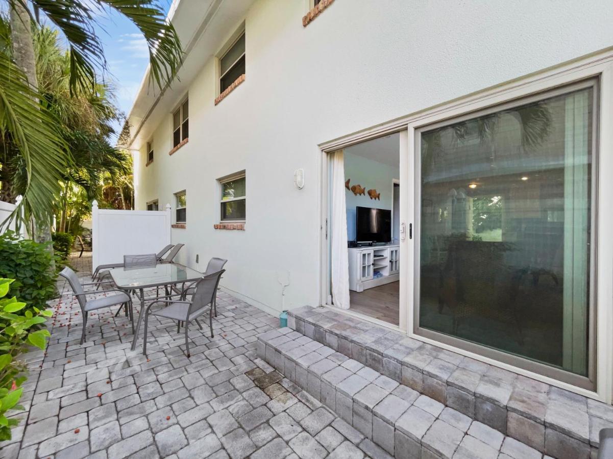 Newly Fully Updated And Modern, Short Walk To Beach * Siesta Key
