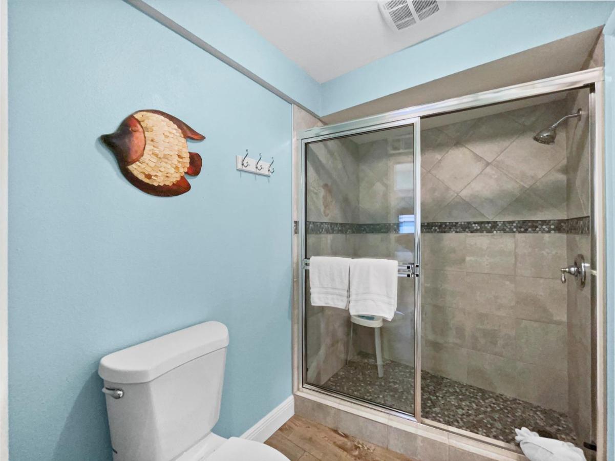 Holiday home Newly Fully Updated And Modern, Short Walk To Beach