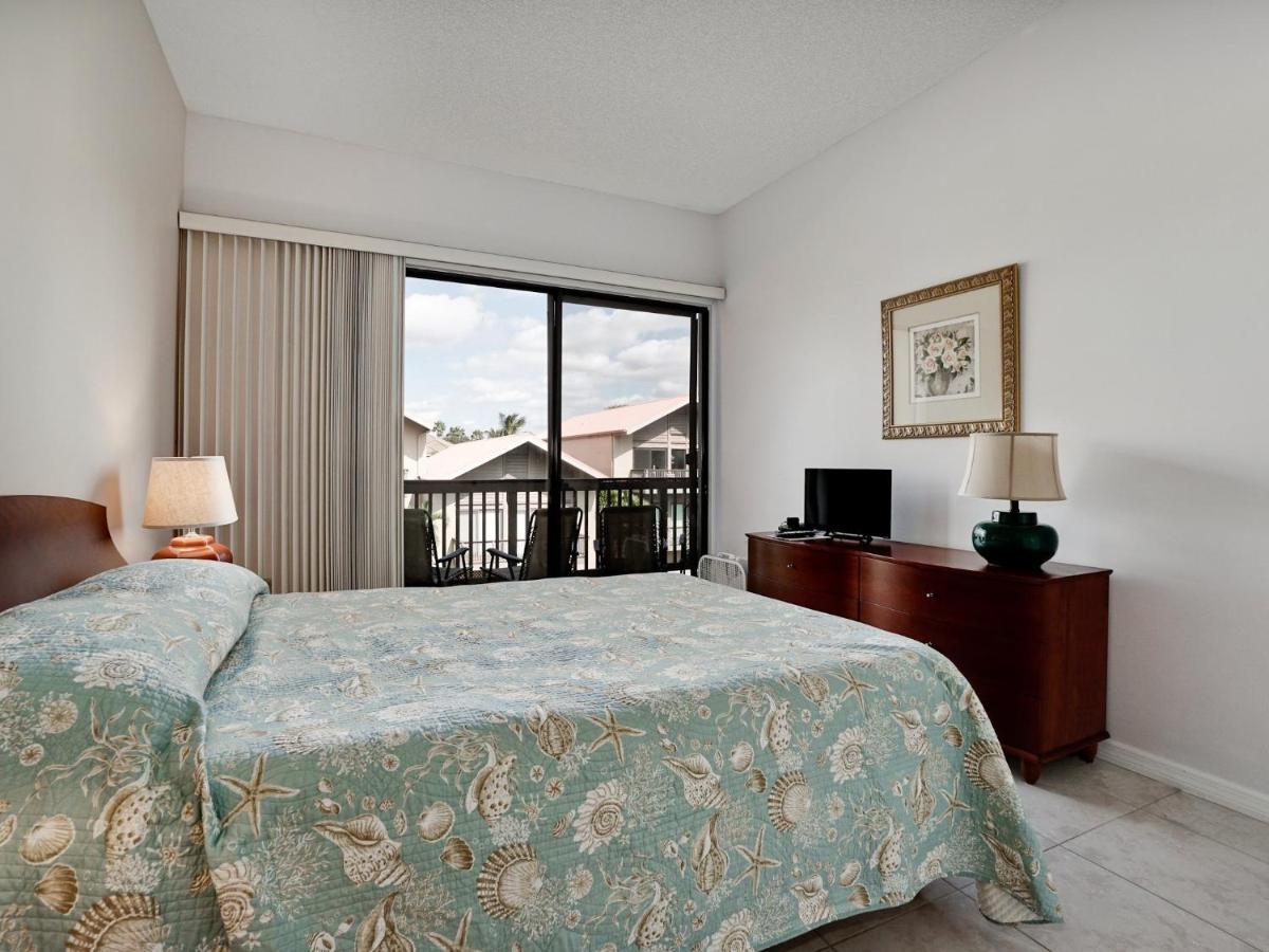 Our House At The Beach 222, Sleeps 4, 2 Bedroom, Tennis, Heated Pool Apartment Siesta Key