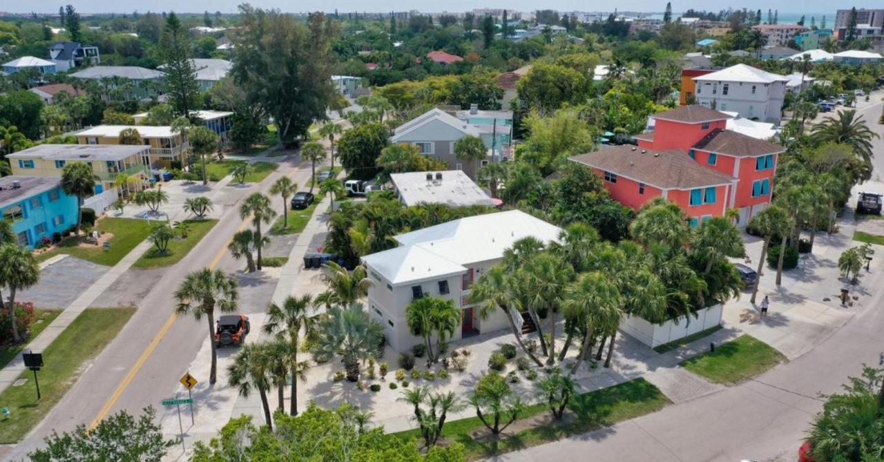 Canal Upper-gorgeous 3 Bed 3 Bath Near Sk Village Siesta Key