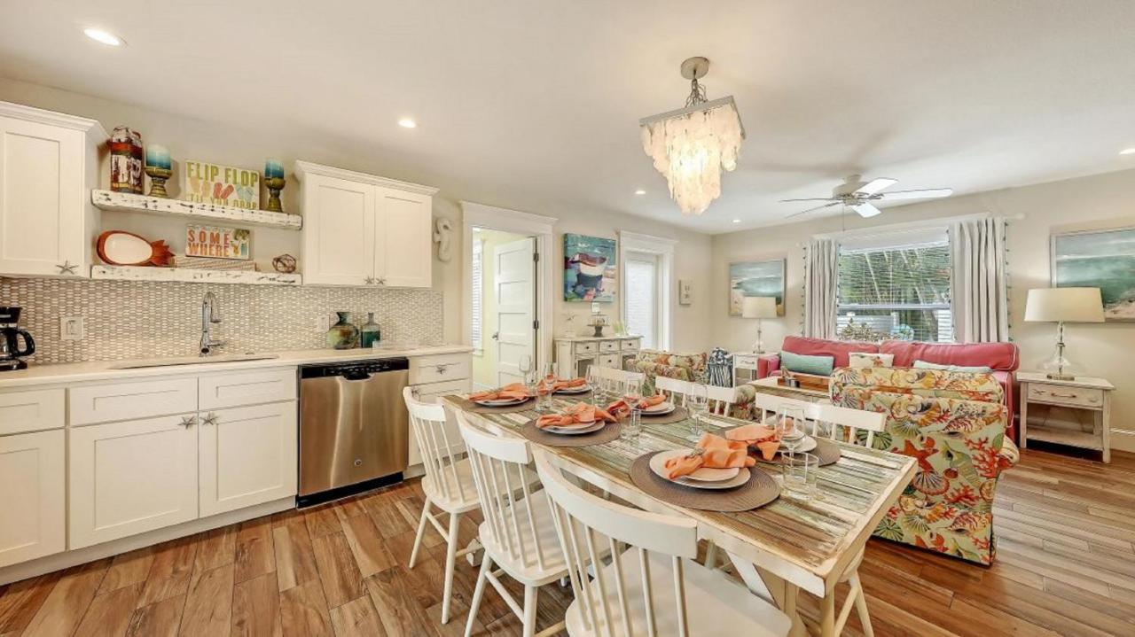 Canal Lower-gorgeous 3 Bed 3 Bath Near Sk Village * Siesta Key