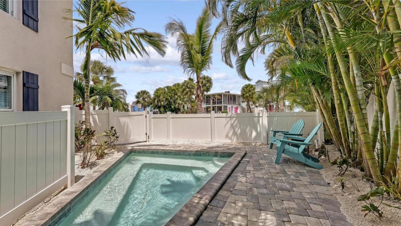 Canal Lower-gorgeous 3 Bed 3 Bath Near Sk Village * Siesta Key