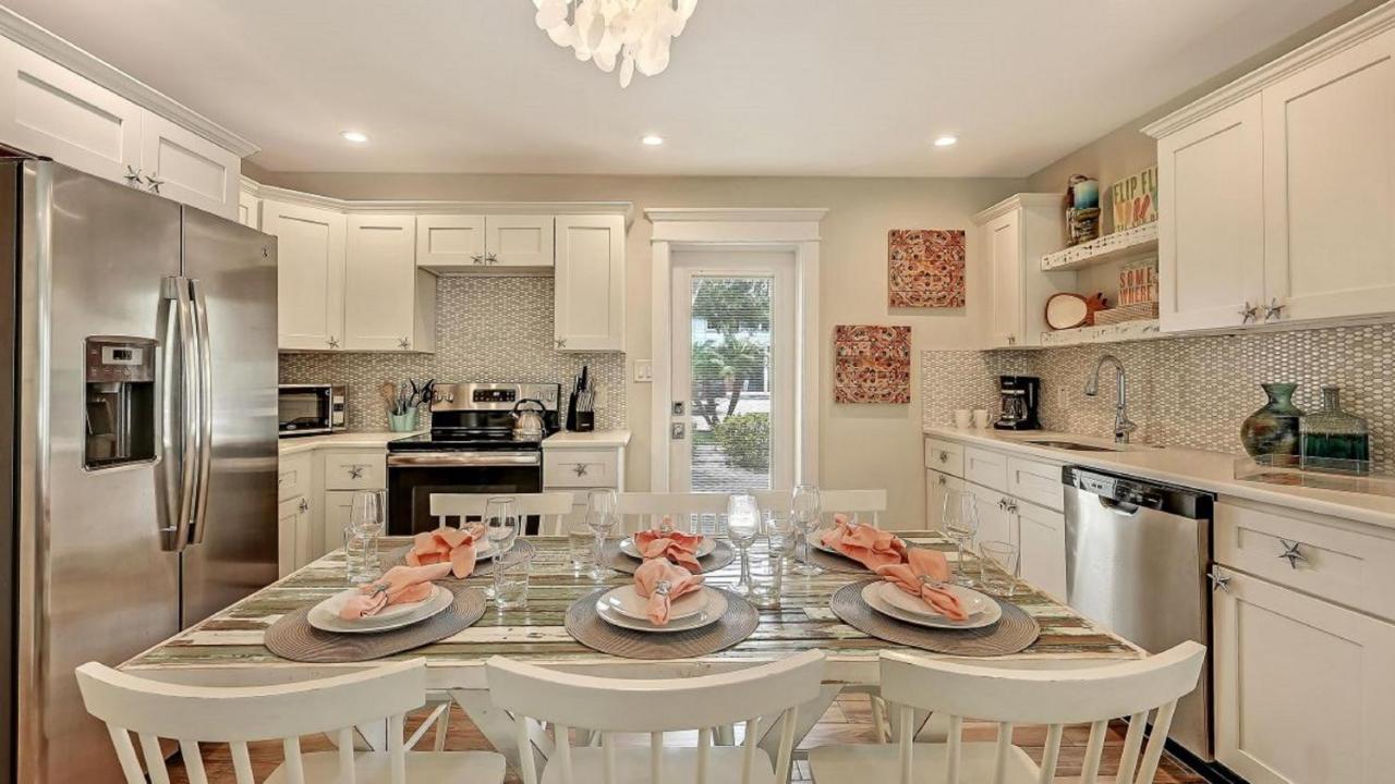 Canal Lower-gorgeous 3 Bed 3 Bath Near Sk Village Holiday home
