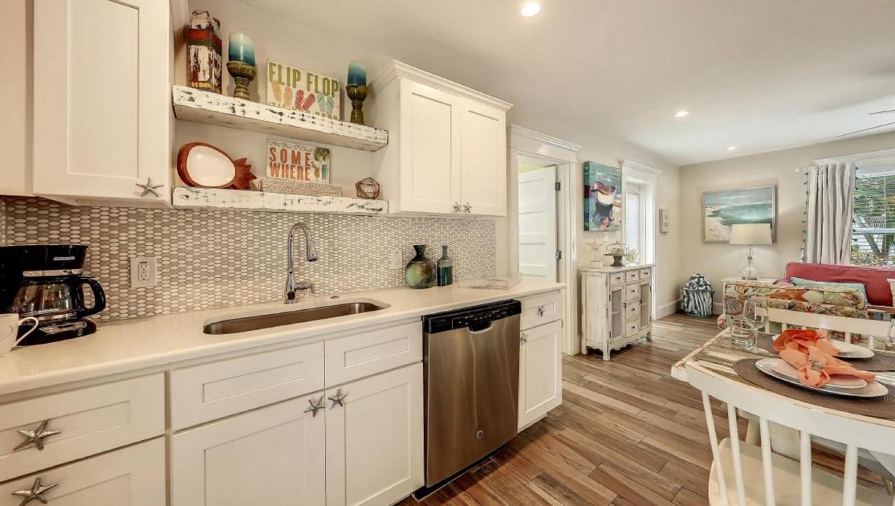 Canal Lower-gorgeous 3 Bed 3 Bath Near Sk Village * Siesta Key