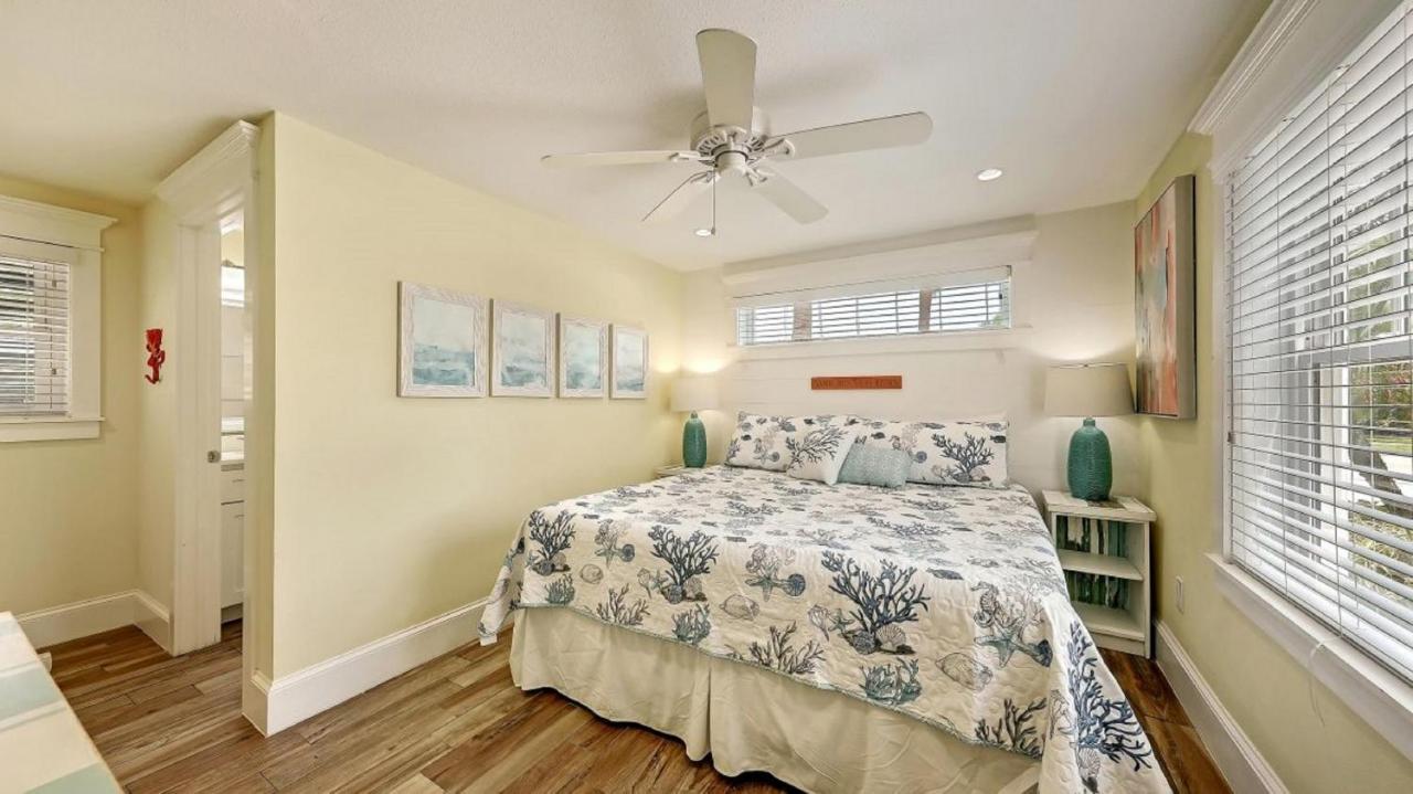 Holiday home Canal Lower-gorgeous 3 Bed 3 Bath Near Sk Village Siesta Key