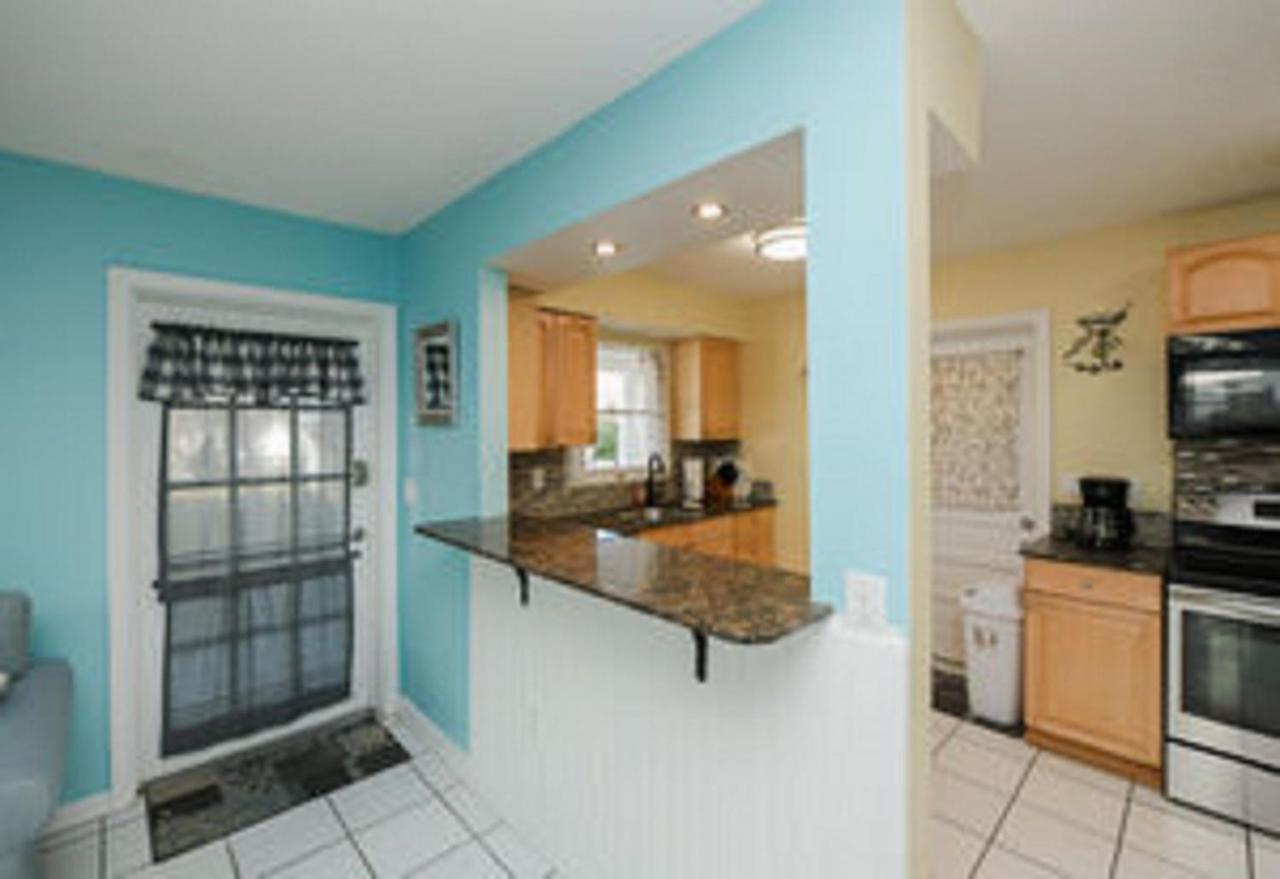 Avenida Lower * Siesta Key