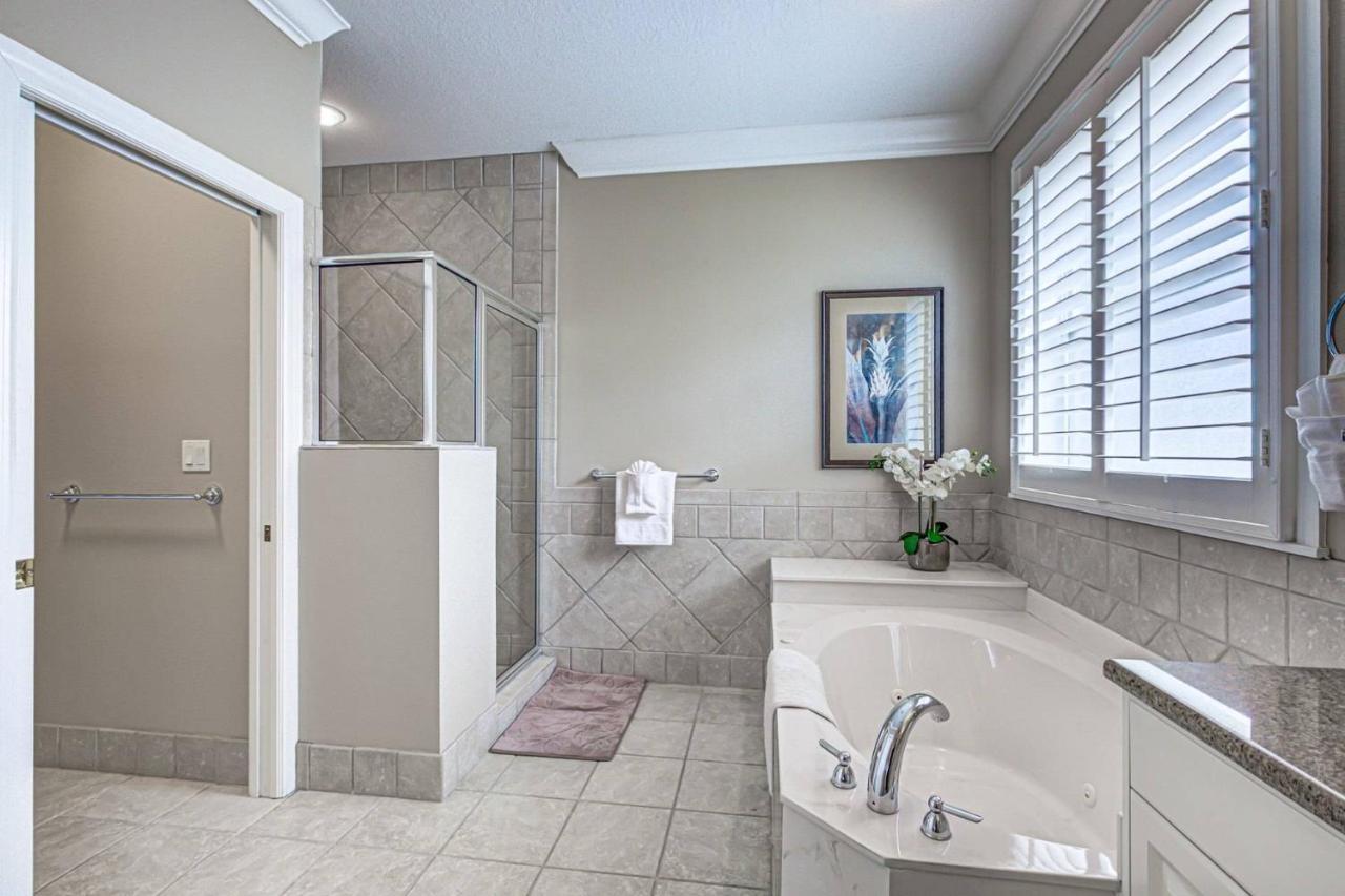 Palm Island Canal - 4 Br * Siesta Key