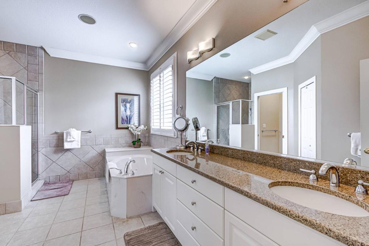 Palm Island Canal - 4 Br Holiday home