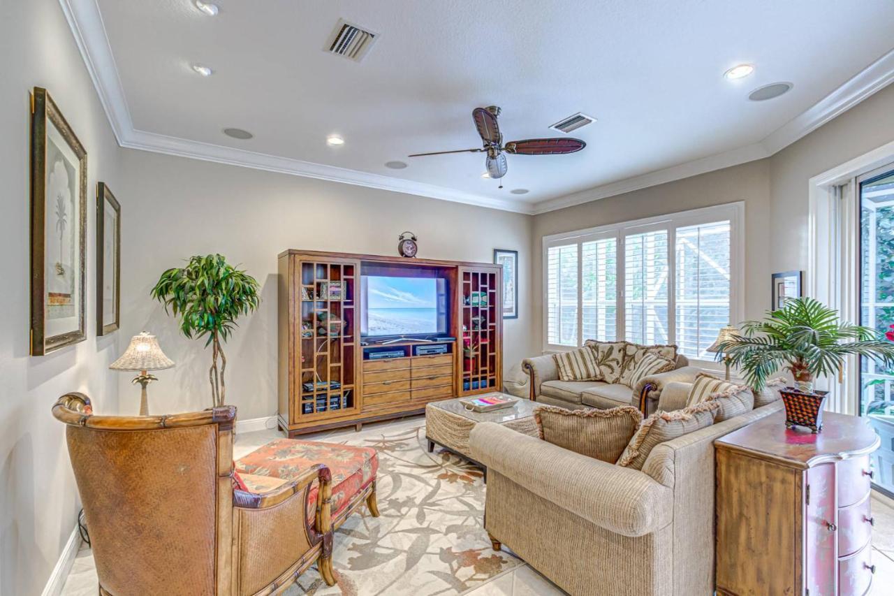 Palm Island Canal - 4 Br