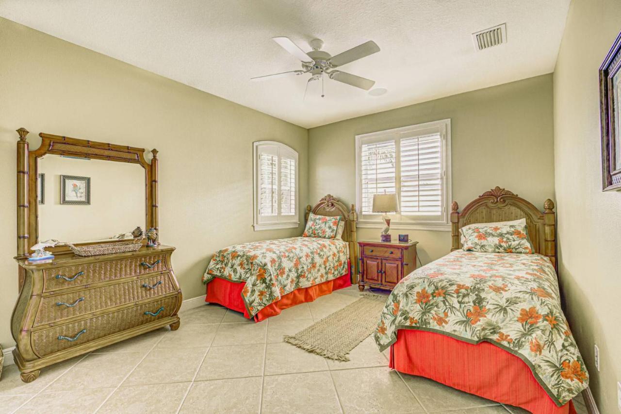 Palm Island Canal - 4 Br * Siesta Key