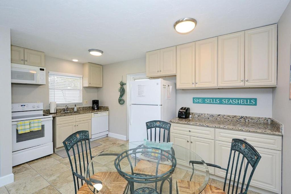 Canal 309 - Right In Village! * Siesta Key