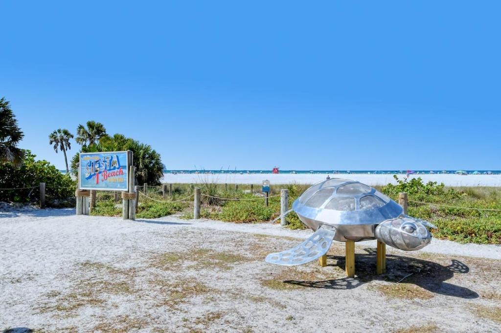 Holiday home Canal 309 - Right In Village! Siesta Key