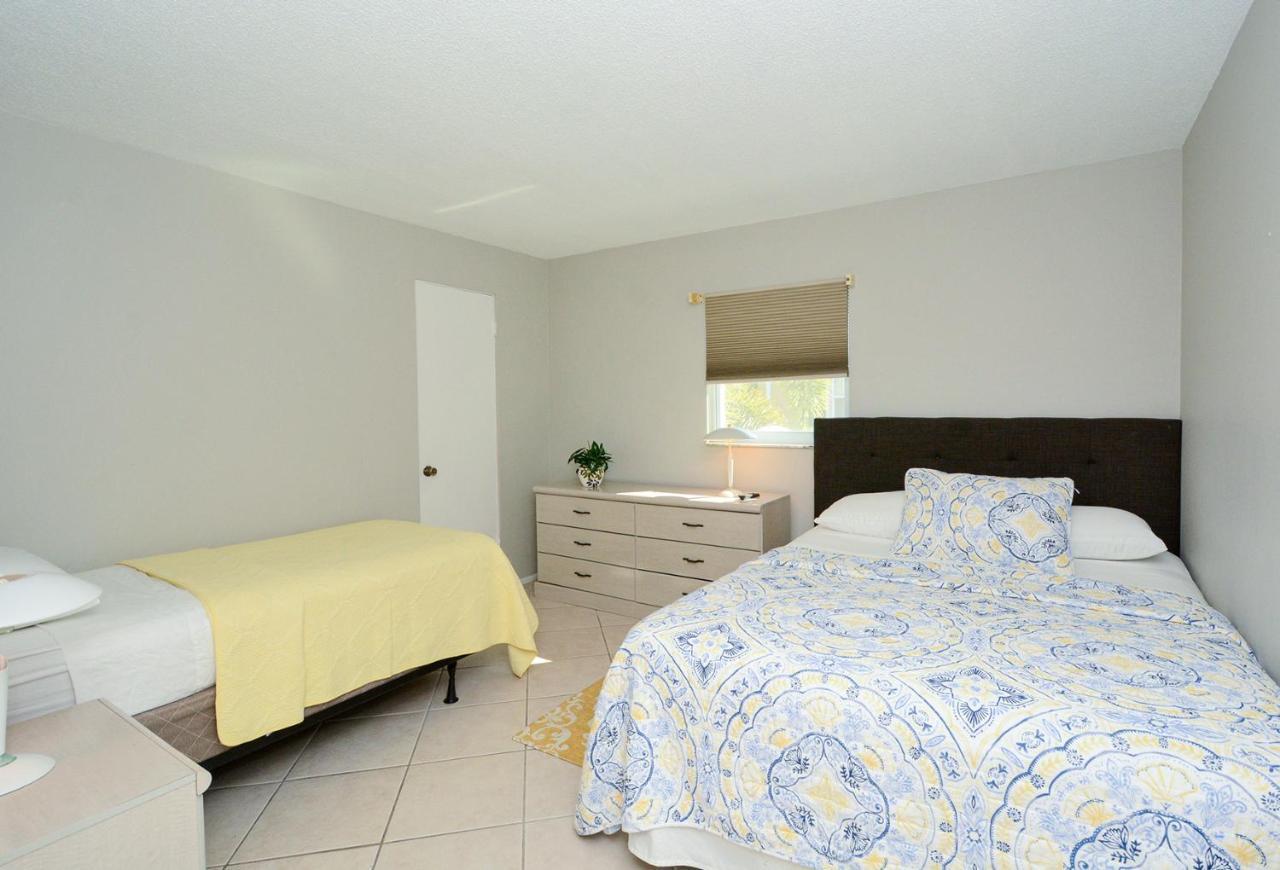 Canal 315 - Right In Village! Holiday home