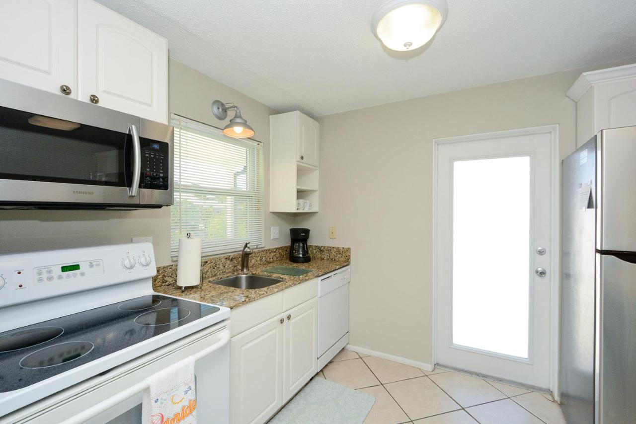 Holiday home Canal 315 - Right In Village! *