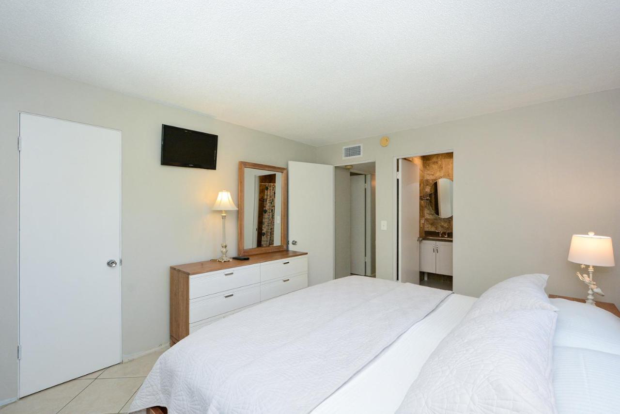 Canal 315 - Right In Village! Siesta Key