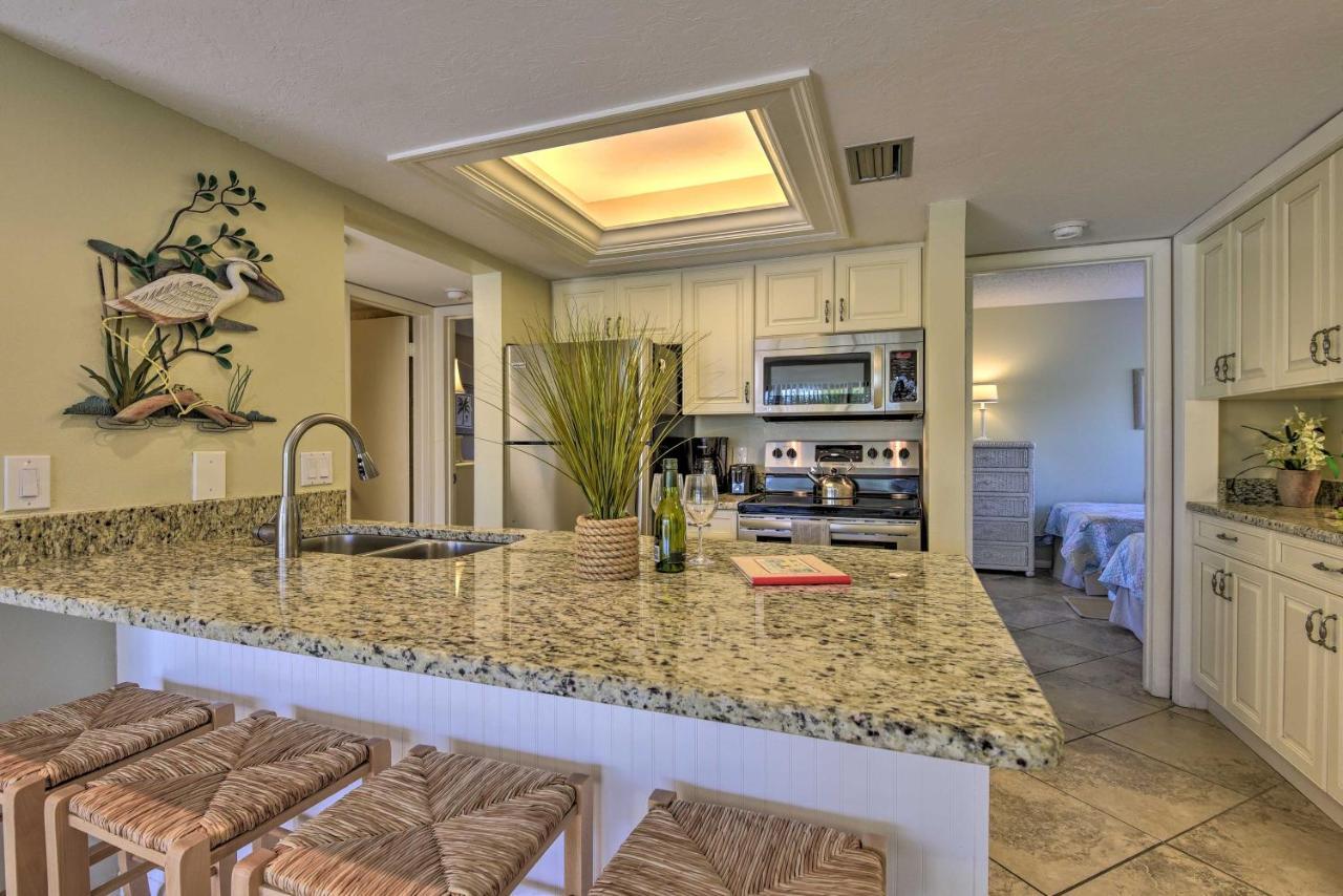 Amenities, Walk To Beach! Siesta Key