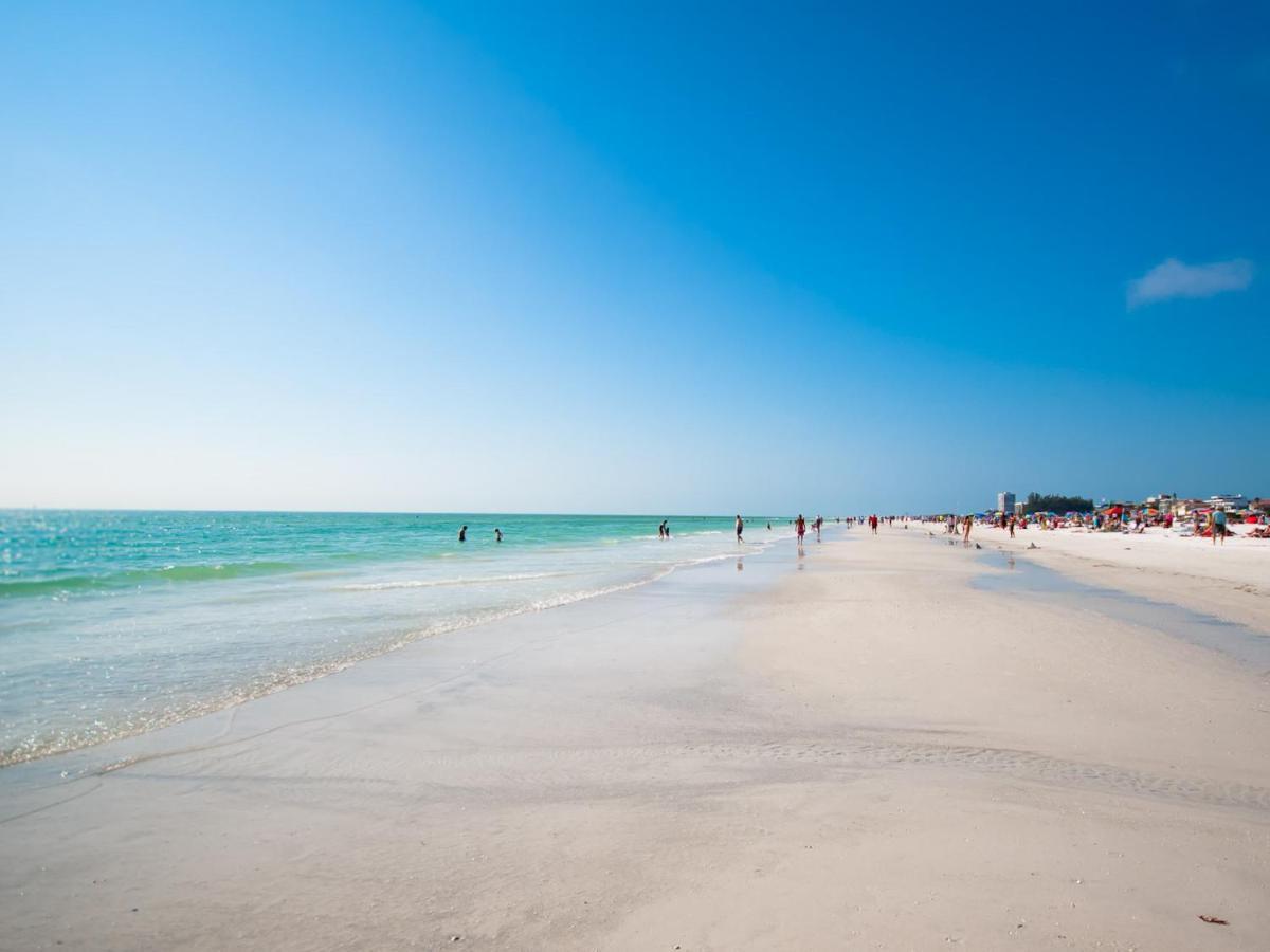 Our House At The Beach 222, Sleeps 4, 2 Bedroom, Tennis, Heated Pool Apartment *