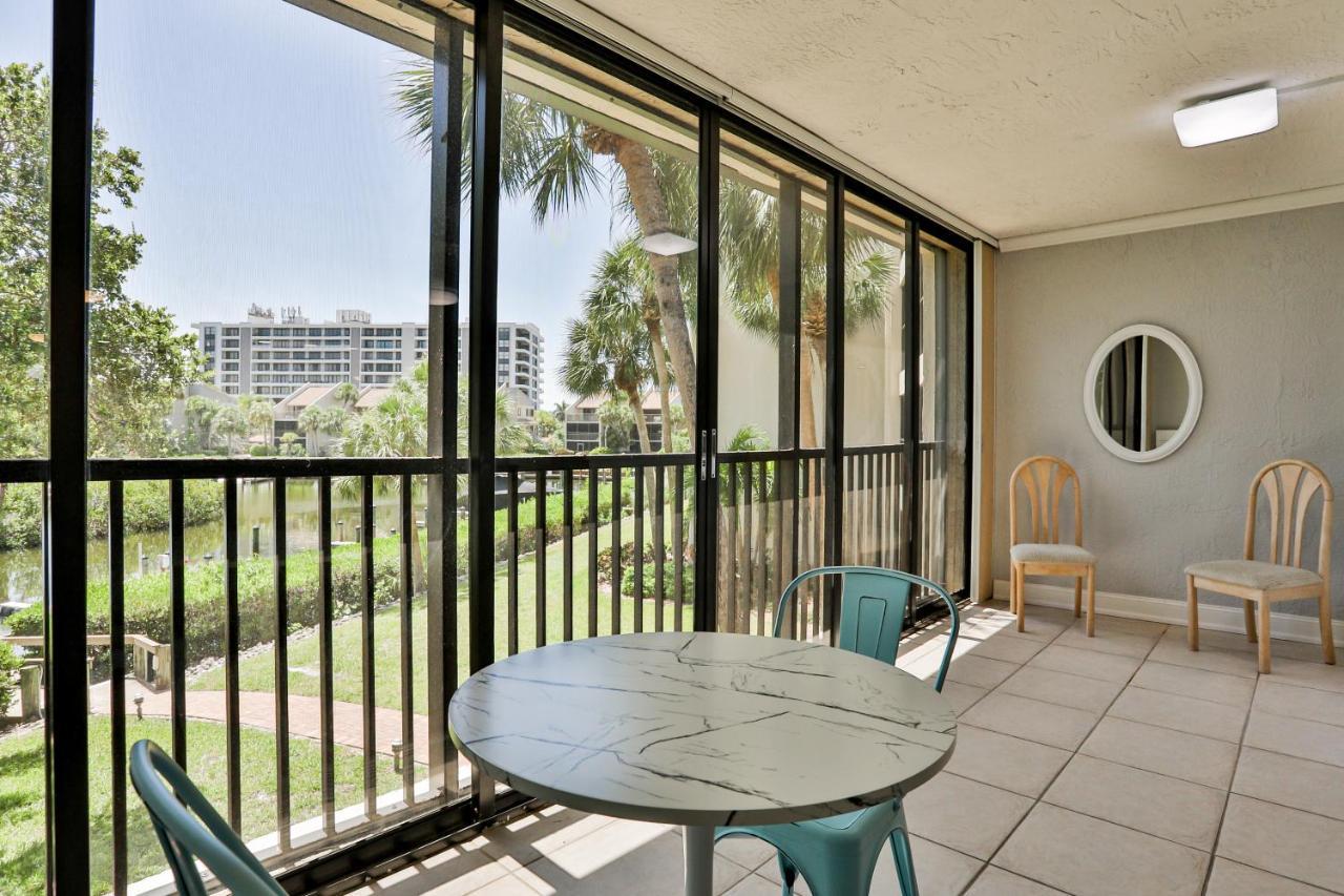Apartment Midnight Cove Ii 823