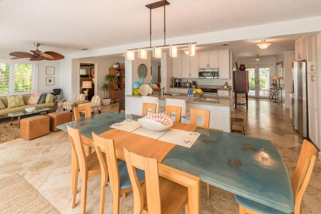 Get Lost In The Intoxicating Relaxation Of Siesta Key, In Luxurious Private Home. * Siesta Key