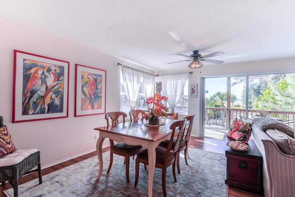Your Tranquil Escape Is Found Directly On The At The Serenity Condo. * Siesta Key