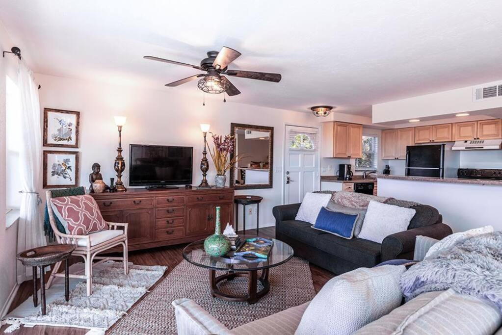 Apartment Your Tranquil Escape Is Found Directly On The At The Serenity Condo. *