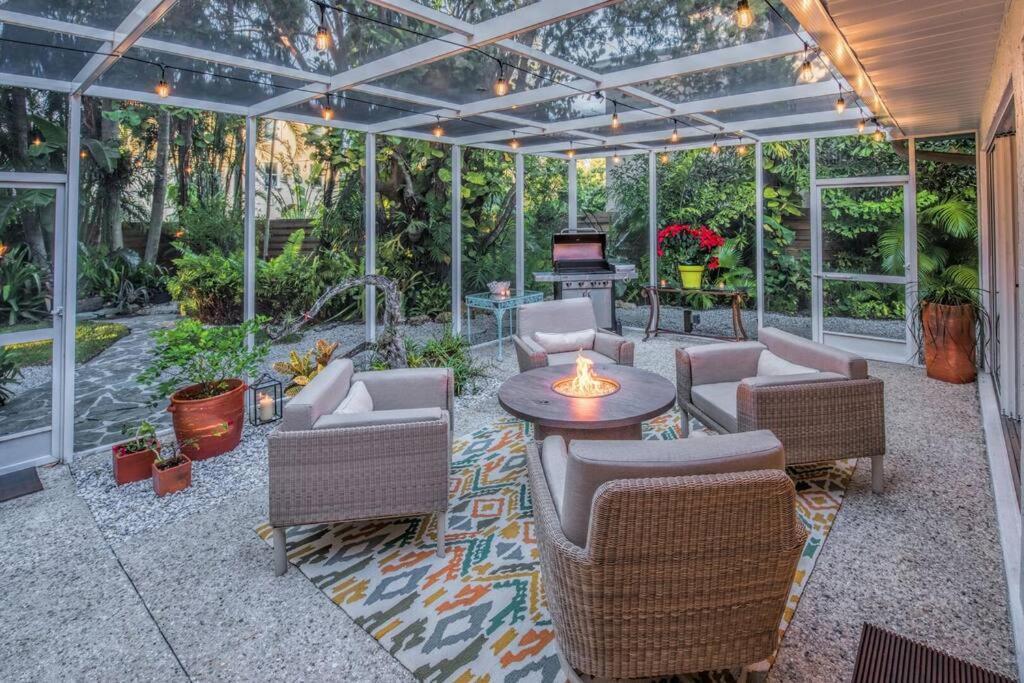 Holiday home Get Lost In The Intoxicating Relaxation Of Siesta Key, In Luxurious Private Home.