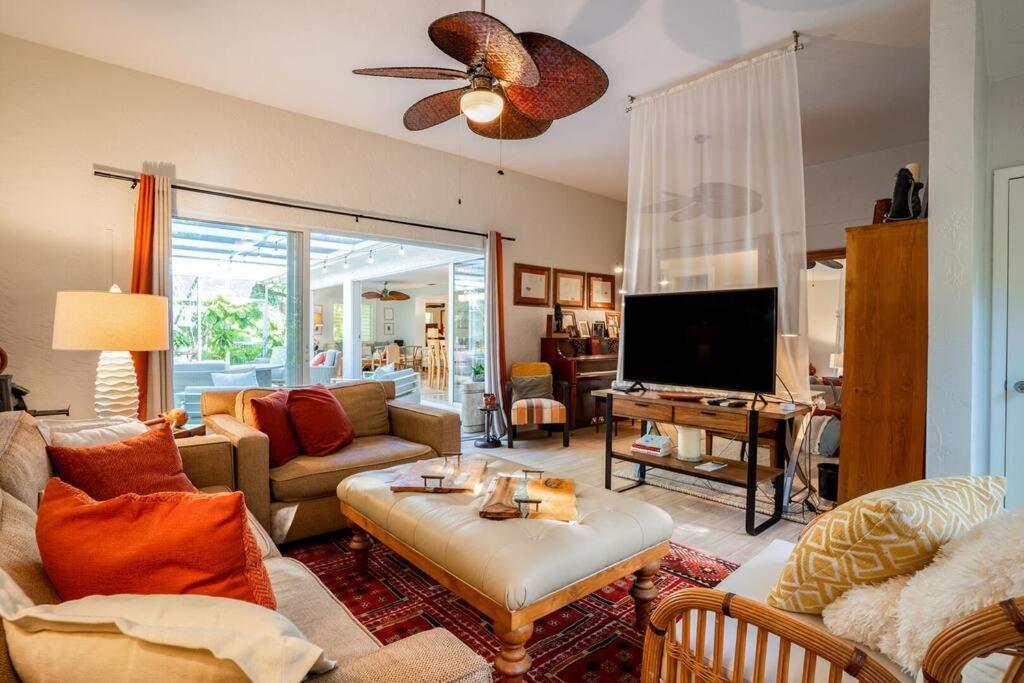 Get Lost In The Intoxicating Relaxation Of Siesta Key, In Luxurious Private Home. *