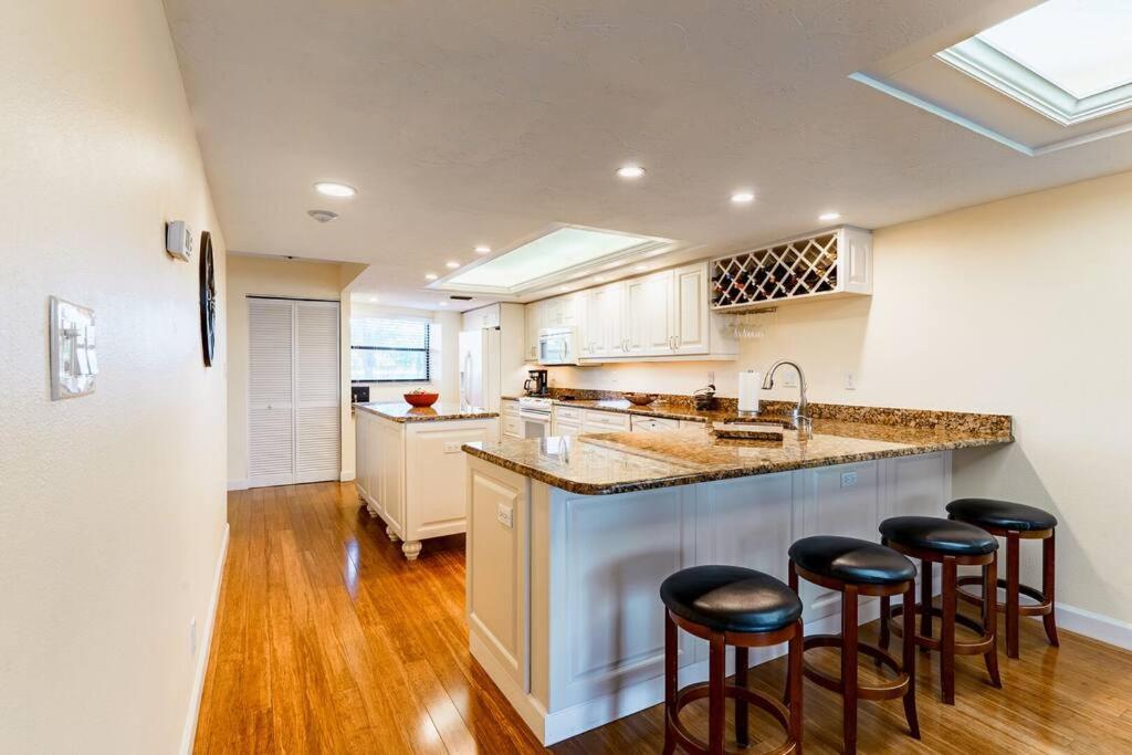Enjoy Parasdise At Gulf And Bay Apartment Siesta Key
