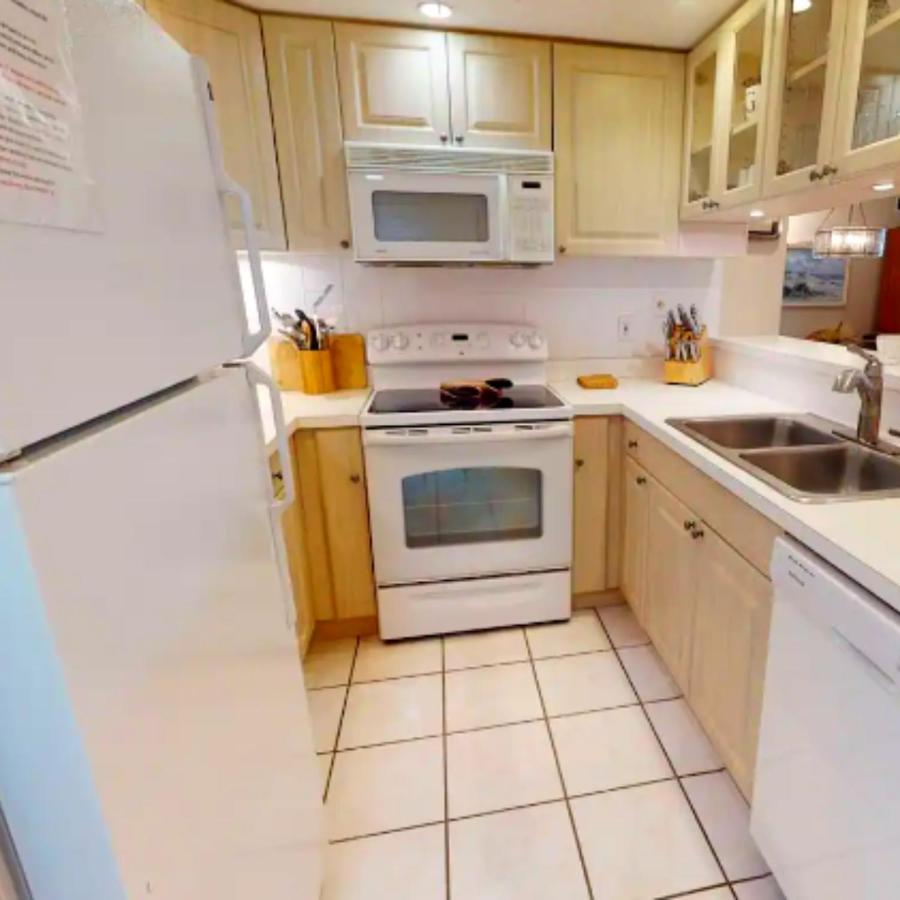 Sarasota Pool Apartment