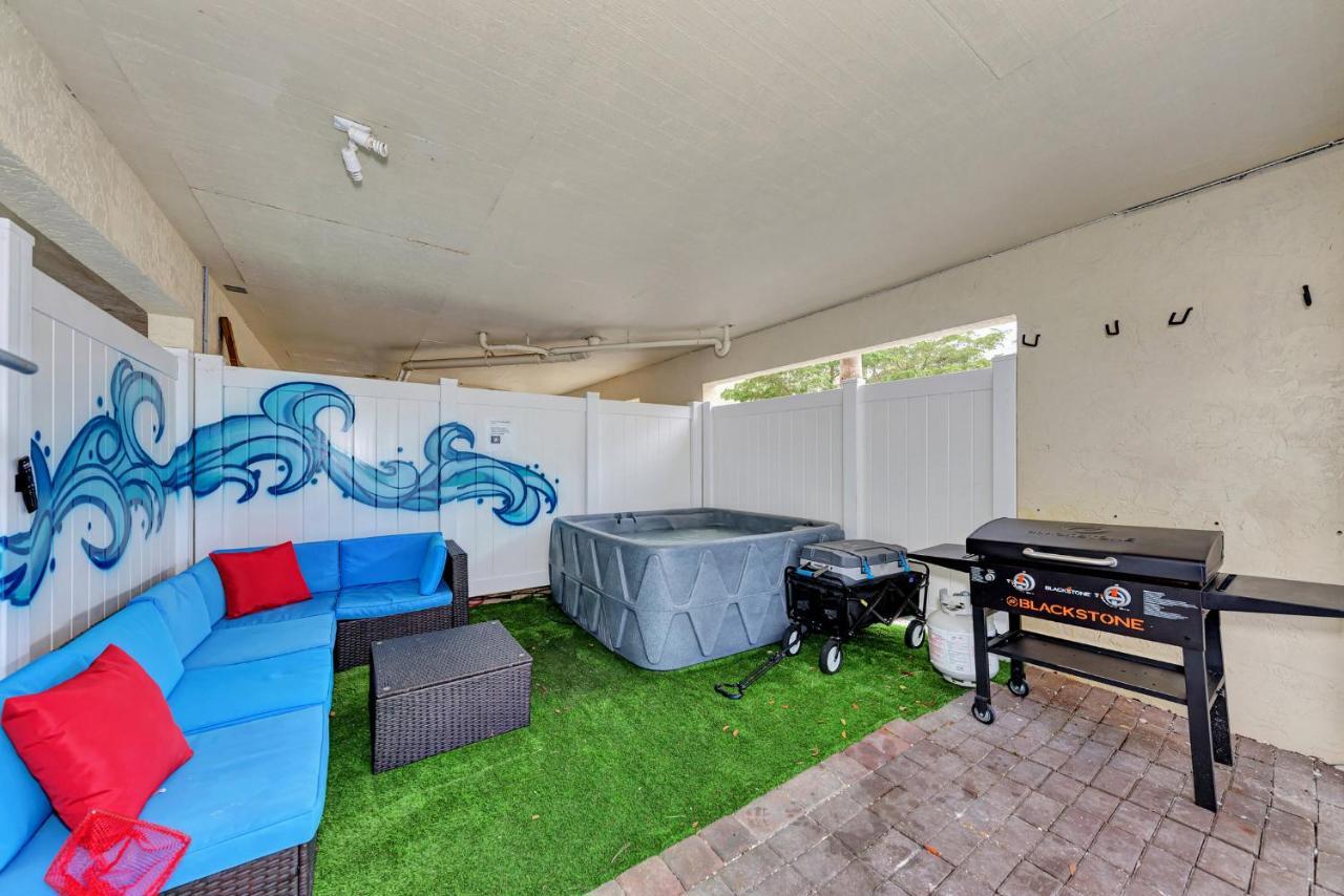 Holiday home Jellyfish-flamingo House, Amazing Location On & Walk To Village
