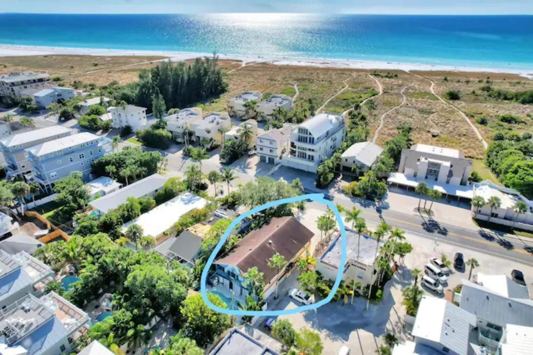 Holiday home Pink Flamingo Unit, Steps To Beach, Village & Pet-friendly Siesta Key