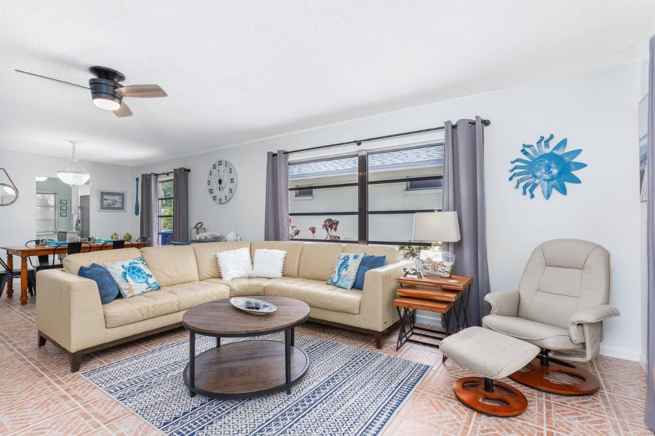 Moonmist Fish Tales Holiday home Siesta Key