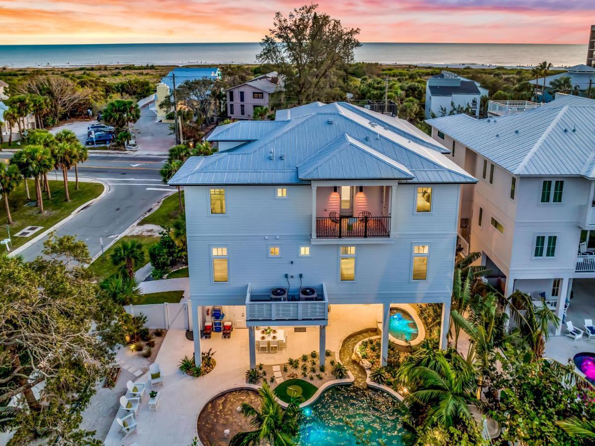 The Plaza * Siesta Key