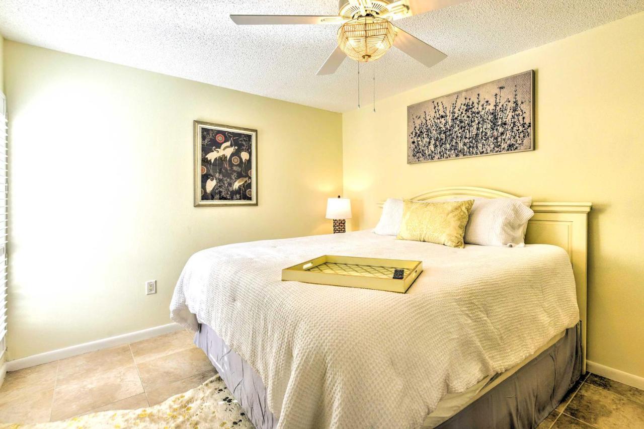 Comfortable With Pool Access! *