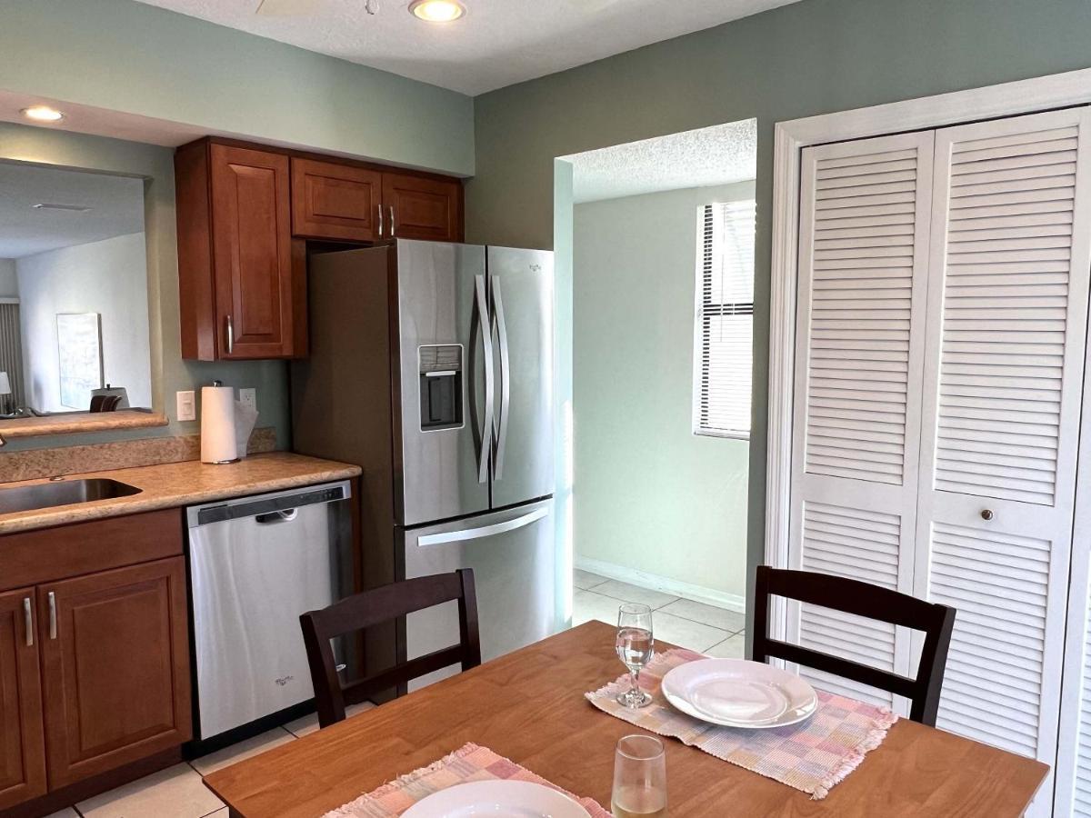 Our House At The Beach 222, Sleeps 4, 2 Bedroom, Tennis, Heated Pool Apartment *