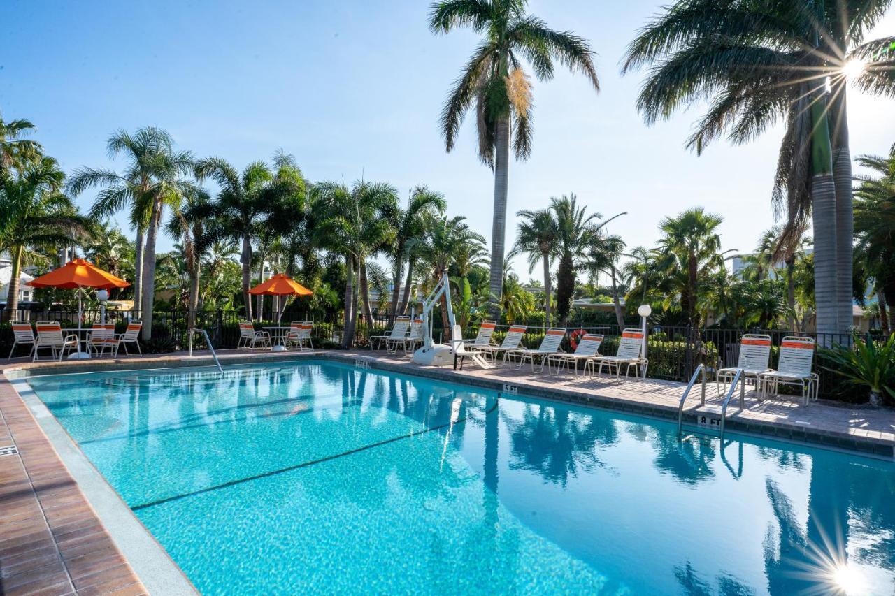 Resort The Capri At Siesta