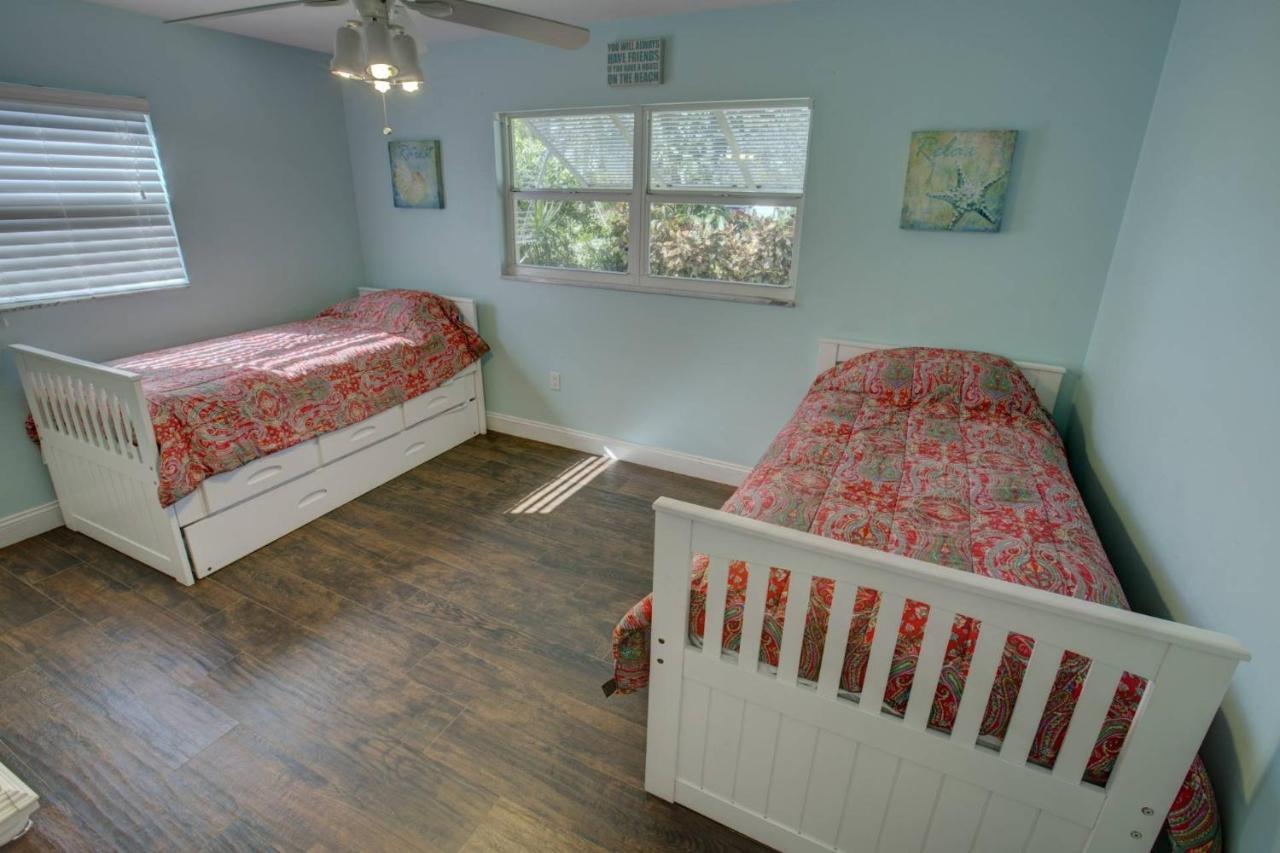 Avenida Sanctuary * Siesta Key