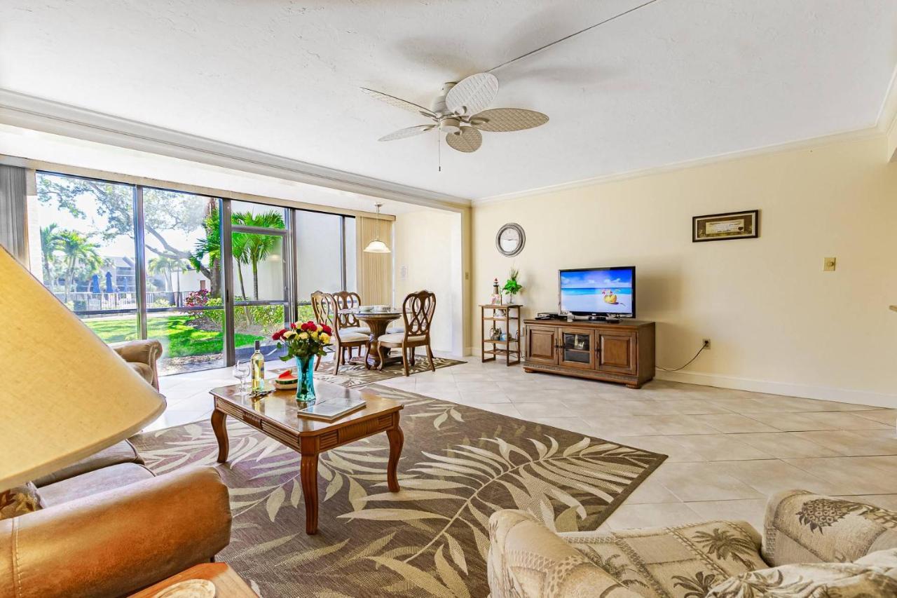 Midnight Cove Ii Ground Level Close To Pool Holiday home Siesta Key