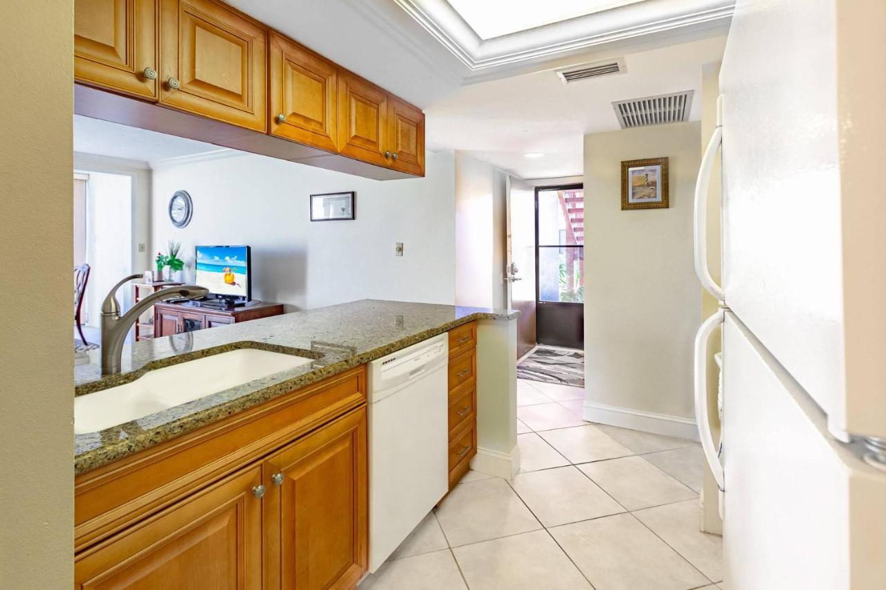 Holiday home Midnight Cove Ii Ground Level Close To Pool Siesta Key